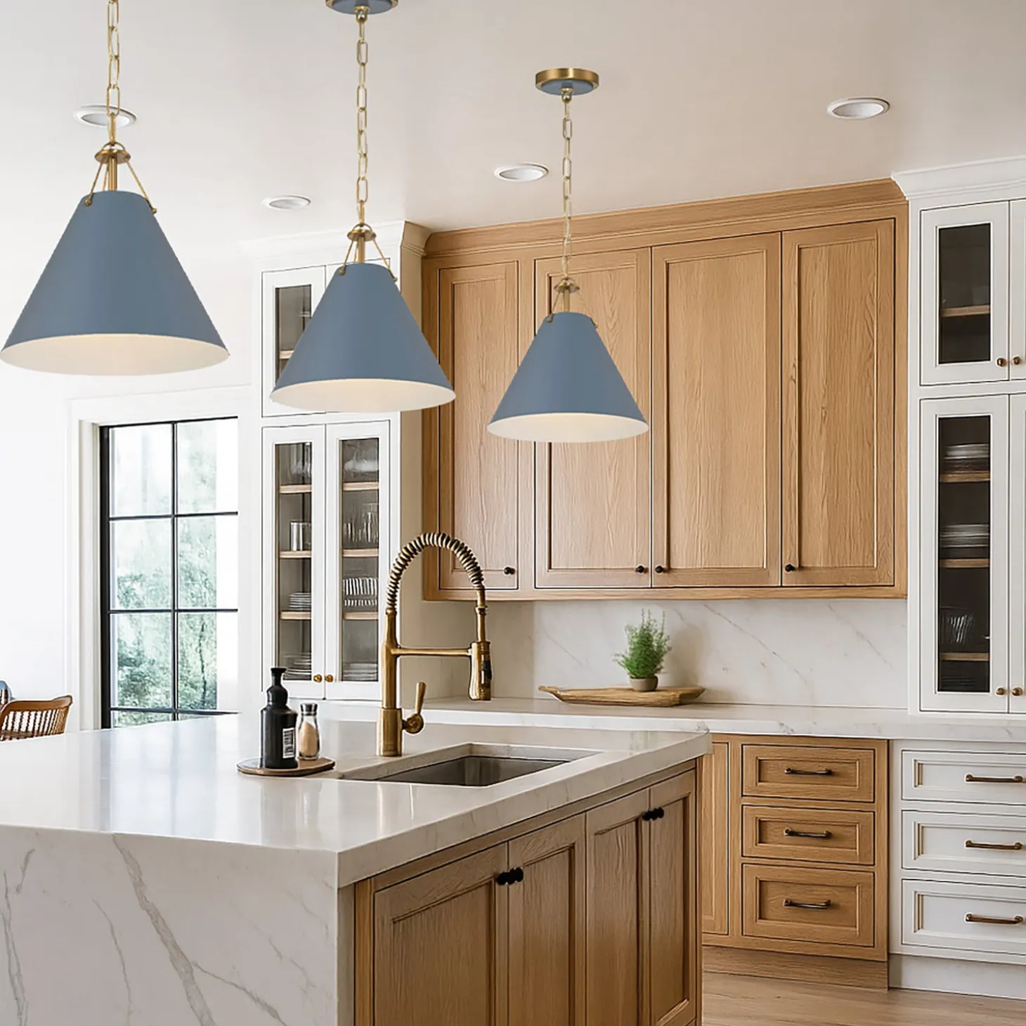 Bowie Small Metal Pendant 12