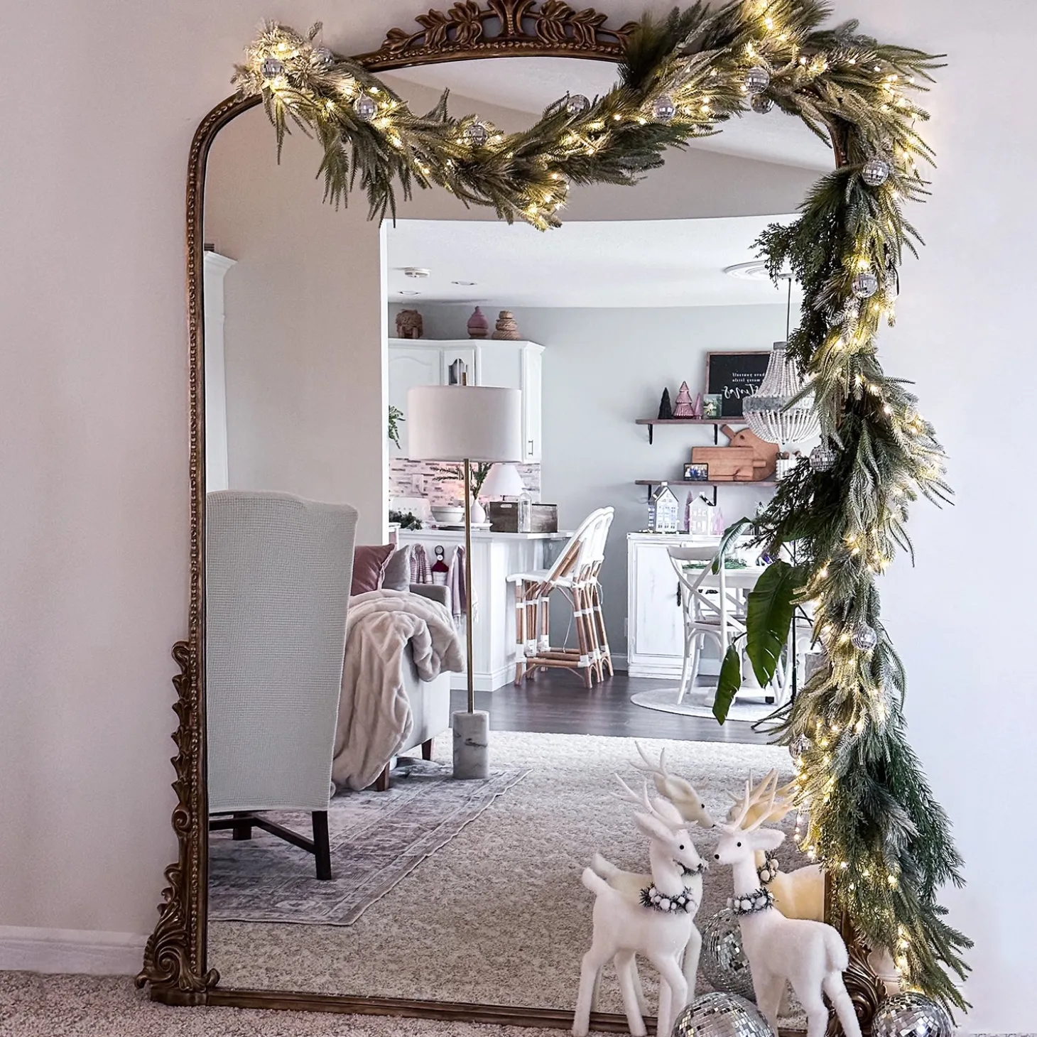 Cypress Winter Garland with 100 LEDs