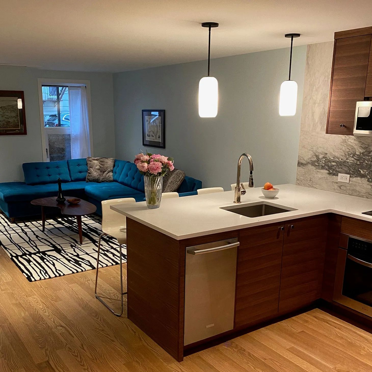 Open Box Liv 11" Opal Capsule Pendant, Matte Black